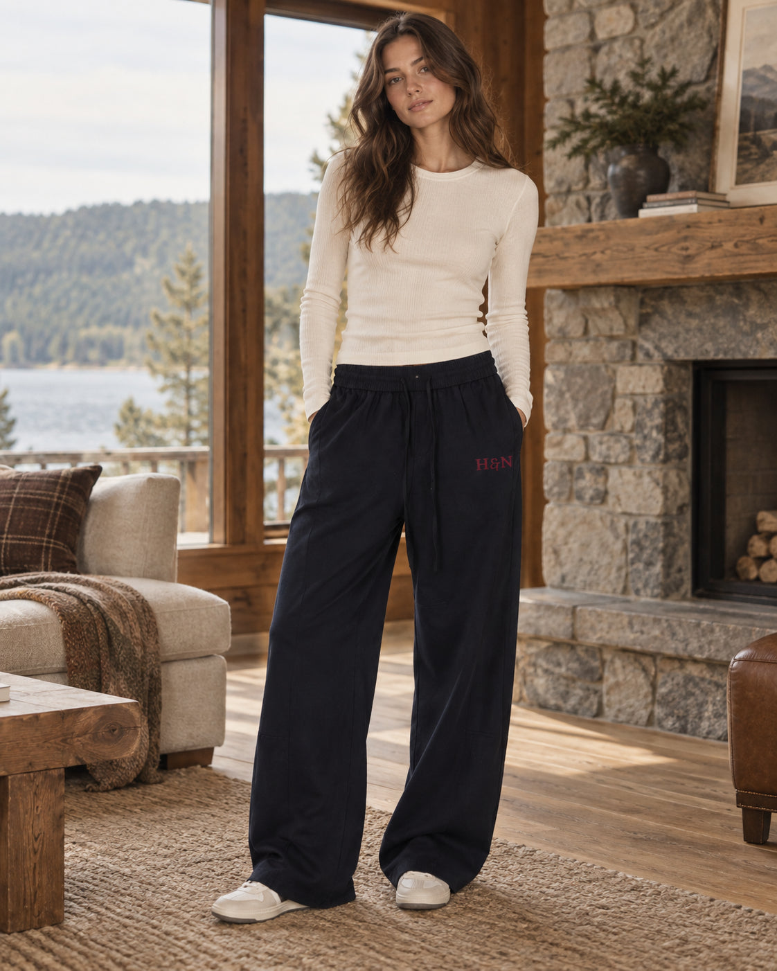 Wide-Leg Lounge Pant